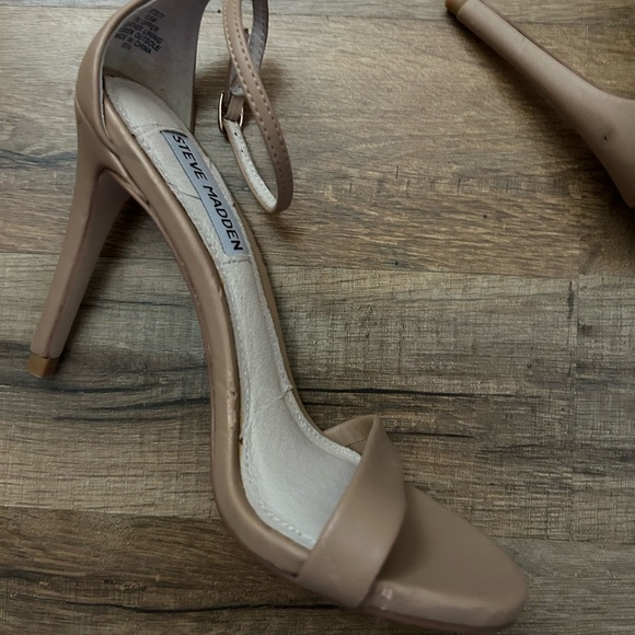 Steve Madden Heels - Picture 4 of 5